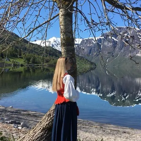 Olastova, Et Koselig Lite Hus I Naer Sentrum *