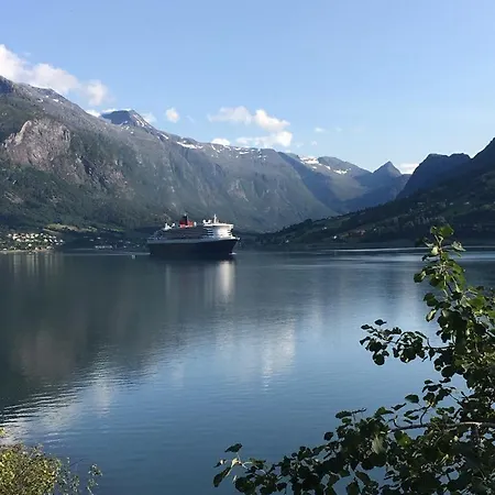 Olastova, Et Koselig Lite Hus I Naer Sentrum 別荘 *