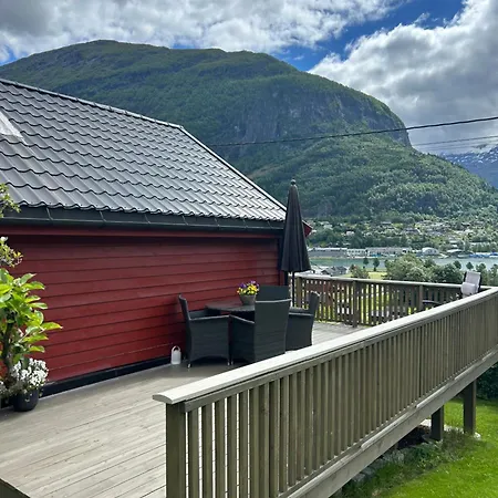 Olastova, Et Koselig Lite Hus I Naer Sentrum