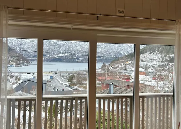 度假居 Olastova, Et Koselig Lite Hus I Naer Sentrum