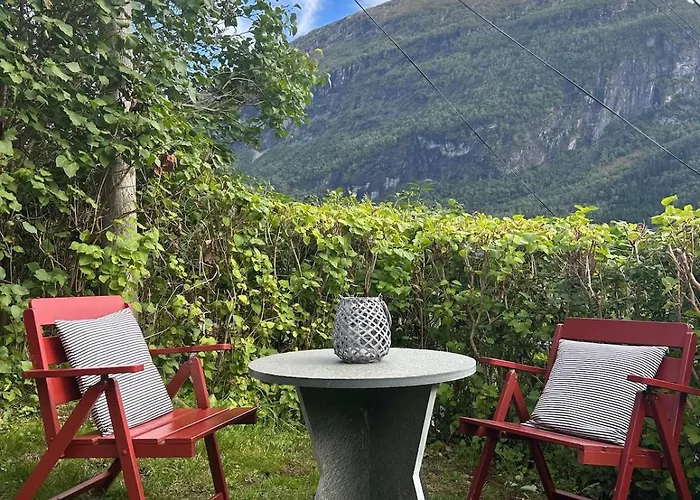 Olastova, Et Koselig Lite Hus I Naer Sentrum *