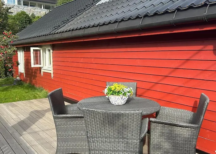Olastova, Et Koselig Lite Hus I Naer Sentrum * 史特林