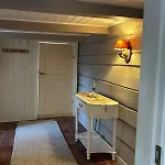 Olastova, Et Koselig Lite Hus I Naer Sentrum 度假居 *